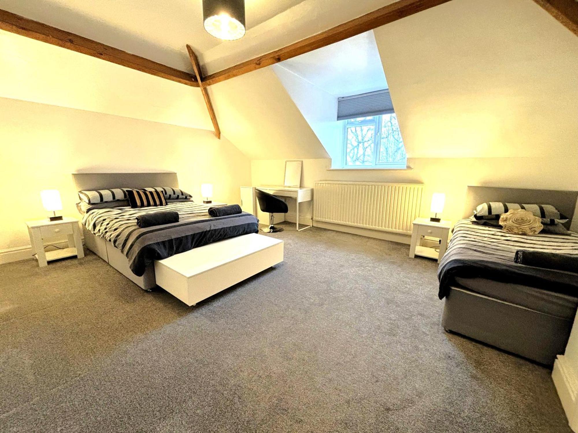 Clifton Spacious 3 Bed Apt & Parking - Simplycheckin Бристоль Екстер'єр фото
